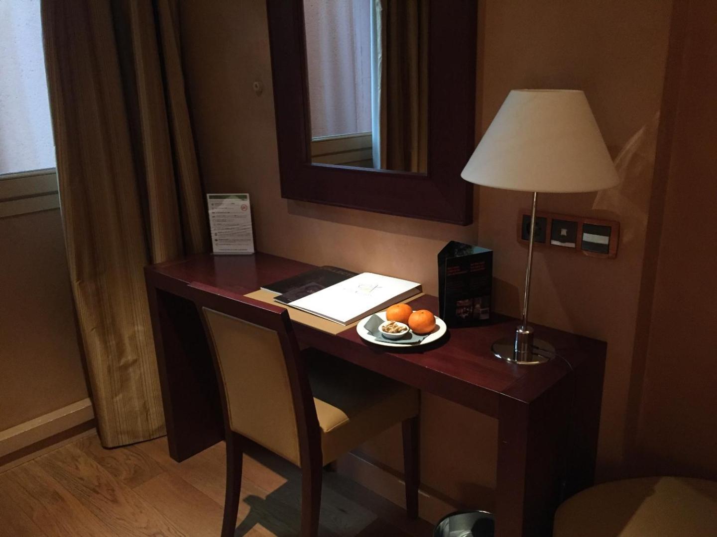 Hotel & Restaurants - Maison Chabran Pont-de-lʼIsère 외부 사진
