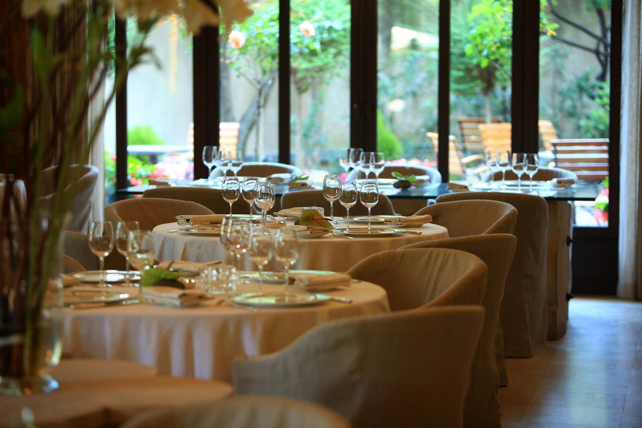Hotel & Restaurants - Maison Chabran Pont-de-lʼIsère 외부 사진